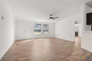 152 Hillside Dr, Troy, TX 76579 - Photo 8