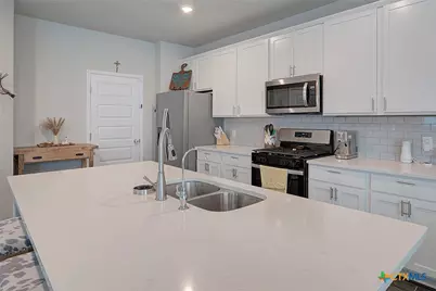 152 Honey Oak Lane, New Braunfels, TX 78130 - Photo 14