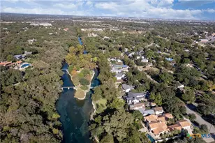 725 W Klingemann St, New Braunfels, TX 78130 - Photo 26
