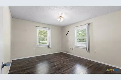 725 W Klingemann Street, New Braunfels, TX 78130 - Photo 20