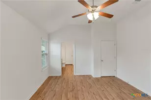 1737 Scenic View Dr, Canyon Lake, TX 78133 - Photo 20