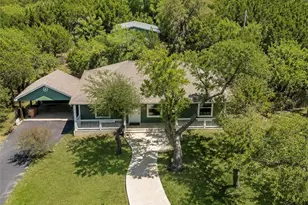 1737 Scenic View Dr, Canyon Lake, TX 78133 - Photo 2