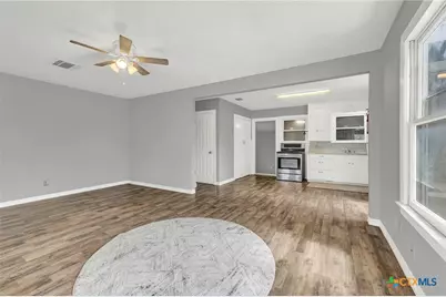 105 E Huebinger Street, Marion, TX 78124 - Photo 6