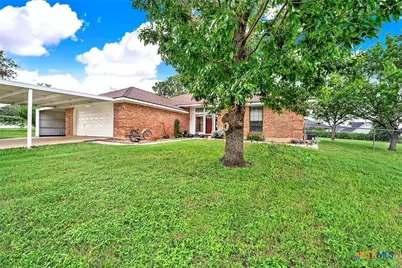 124 Country Gardens Gardens, La Vernia, TX 78121 - Photo 1