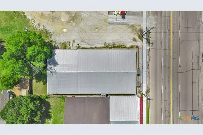 306 N Wells Street, Edna, TX 77957 - Photo 48