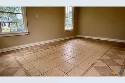 904 Bismark Street, Seguin, TX 78155 - Photo 26