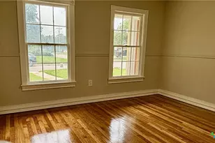 904 Bismark St, Seguin, TX 78155 - Photo 14