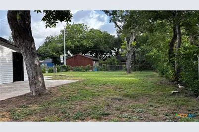 904 Bismark Street, Seguin, TX 78155 - Photo 38