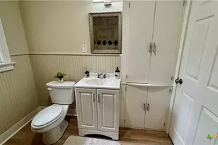 904 Bismark St, Seguin, TX 78155 - Photo 18