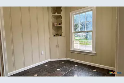 904 Bismark Street, Seguin, TX 78155 - Photo 12