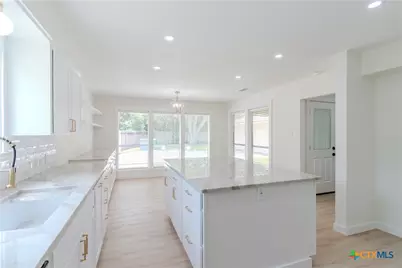 105 Spokane Street, Victoria, TX 77904 - Photo 10