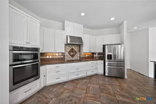 505 Persimmon Trail, New Braunfels, TX 78130 - Photo 26
