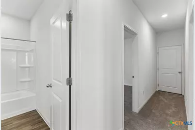 124 NE Peony Lane, Jarrell, TX 76537 - Photo 22