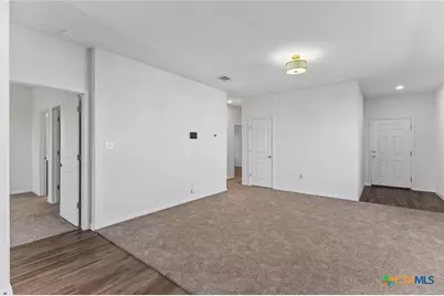 124 NE Peony Lane, Jarrell, TX 76537 - Photo 16