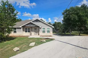 134 Alpine Ct, Spring Branch, TX 78070 - Photo 2