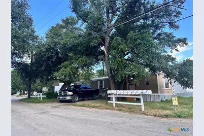 1712 Hofheinz Street, San Marcos, TX 78666 - Photo 2