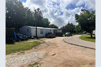 1712 Hofheinz Street, San Marcos, TX 78666 - Photo 8
