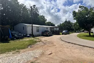 1712 Hofheinz St, San Marcos, TX 78666 - Photo 8