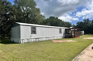 1712 Hofheinz St, San Marcos, TX 78666 - Photo 18