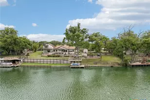 939 Reiley Rd, Seguin, TX 78155 - Photo 4