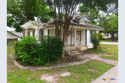 308 W 1st Street, Lampasas, TX 76550 - Photo 2