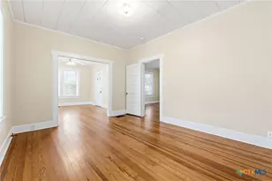 308 W 1st St, Lampasas, TX 76550 - Photo 12