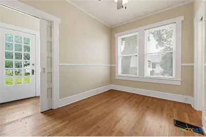 308 W 1st Street, Lampasas, TX 76550 - Photo 22
