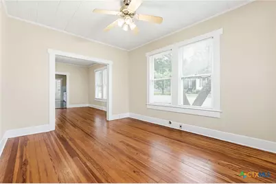 308 W 1st Street, Lampasas, TX 76550 - Photo 14