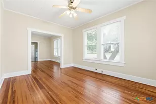 308 W 1st St, Lampasas, TX 76550 - Photo 14