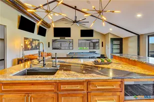 121 Spring Ridge, Victoria, TX 77904 - Photo 30