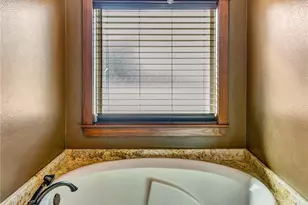 121 Spring Ridge, Victoria, TX 77904 - Photo 12
