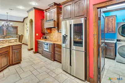121 Spring Ridge, Victoria, TX 77904 - Photo 14