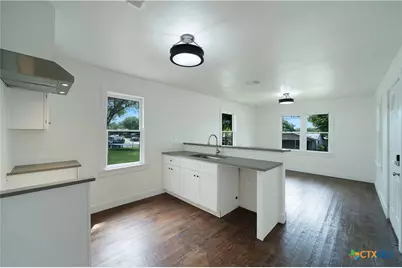 414 Orange Avenue, New Braunfels, TX 78130 - Photo 18