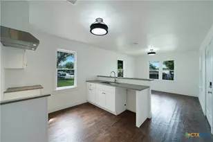414 Orange Ave, New Braunfels, TX 78130 - Photo 18
