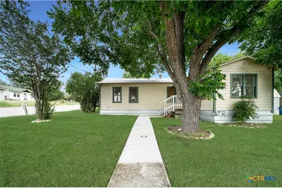 414 Orange Avenue, New Braunfels, TX 78130 - Photo 1