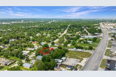 414 Orange Avenue, New Braunfels, TX 78130 - Photo 38