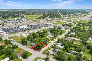414 Orange Ave, New Braunfels, TX 78130 - Photo 36