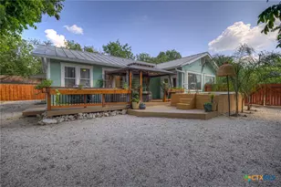 225 S Live Oak Ave, New Braunfels, TX 78130 - Photo 40