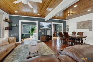 225 S Live Oak Ave, New Braunfels, TX 78130 - Photo 8