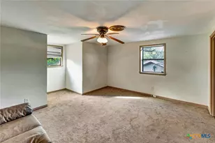 101 N Crescent Dr, Victoria, TX 77901 - Photo 30