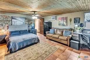 101 N Crescent Dr, Victoria, TX 77901 - Photo 10