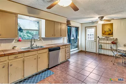 101 N Crescent Drive, Victoria, TX 77901 - Photo 18