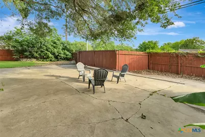 101 N Crescent Drive, Victoria, TX 77901 - Photo 34