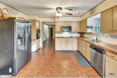 101 N Crescent Drive, Victoria, TX 77901 - Photo 20