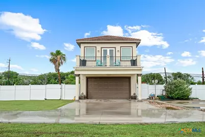 4 Lavaca Bay Place, Port Lavaca, TX 77979 - Photo 1