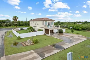 4 Lavaca Bay Pl, Port Lavaca, TX 77979 - Photo 36