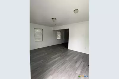 403 S 7th Street, Copperas Cove, TX 76522 - Photo 2