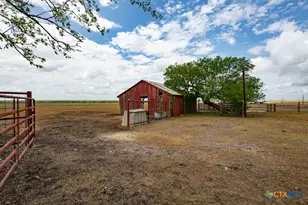 1414 Branch Rd, Seguin, TX 78155 - Photo 18