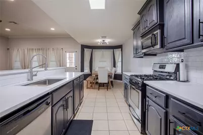 113 Zephyr Drive, Victoria, TX 77904 - Photo 14