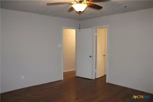 677 County Rd 3081, Lampasas, TX 76550 - Photo 28